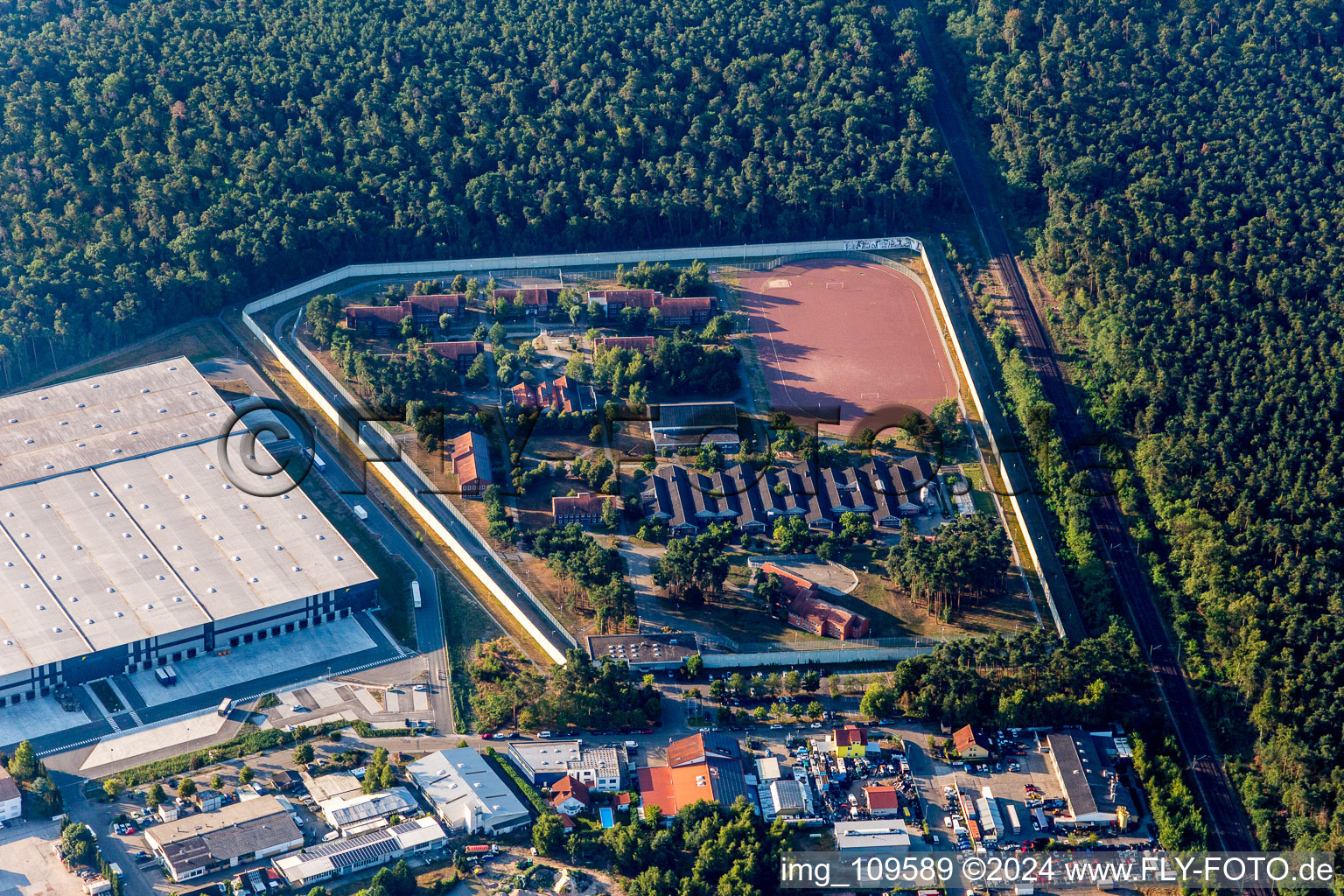 Aerial photograpy of Prison grounds and high security fence Prison Jugendstrafanstalt Schifferstadt in Schifferstadt in the state Rhineland-Palatinate, Germany