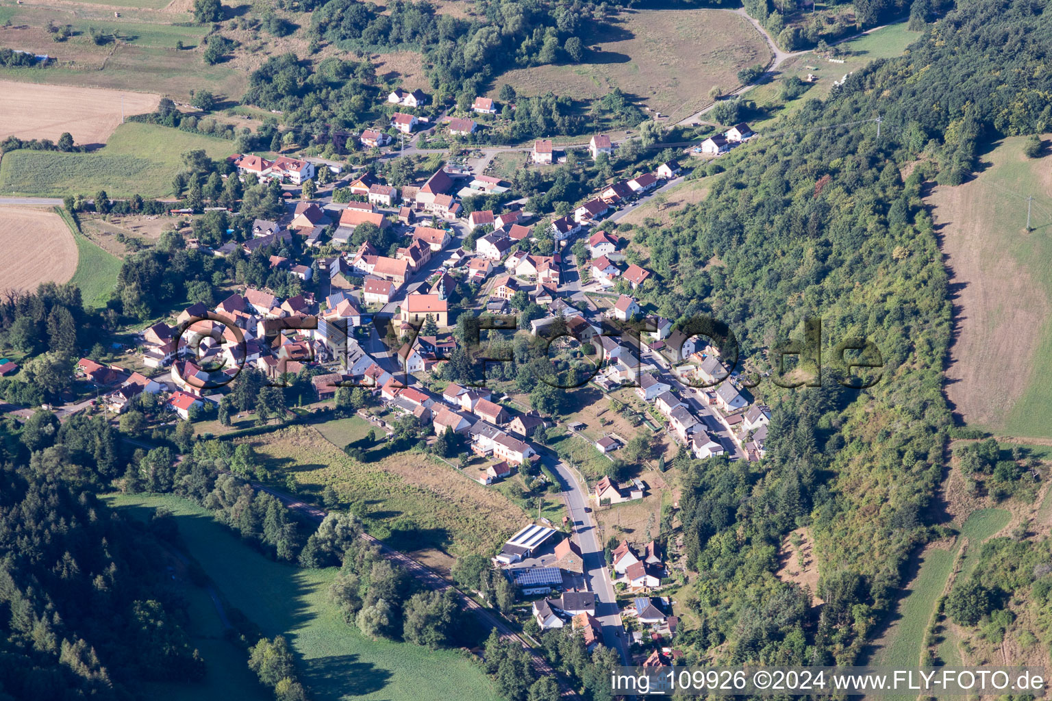 Oblique view of Mannweiler-Cölln in the state Rhineland-Palatinate, Germany