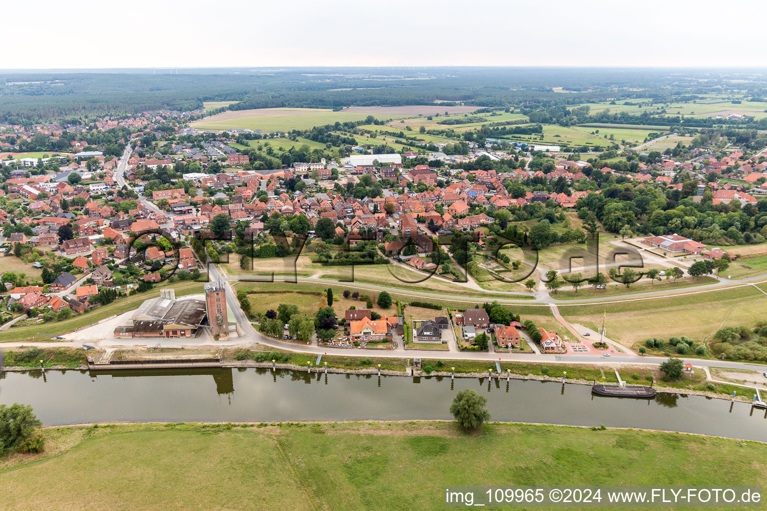 Elbhotel and port of the inland port von Bleckede in Bleckede in the state Lower Saxony, Germany