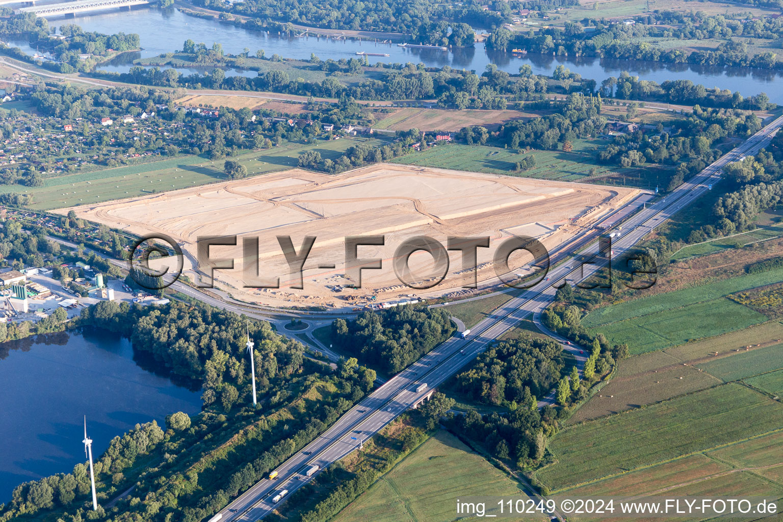 Construction site with development works and embankments works in den Neulaender Wettern on A1 AS Hamburg-Harburg in the district Harburg in Hamburg, Germany