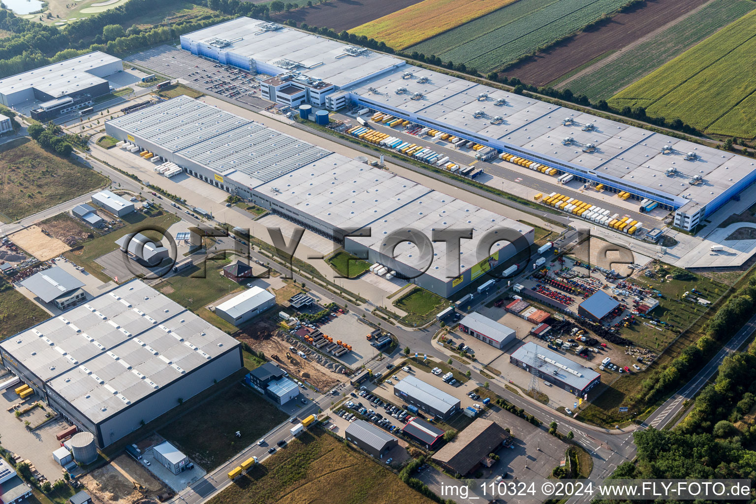 Aerial photograpy of Building complex and grounds of the logistics center Amazon Logistik Winsen GmbH - HAM2 in Winsen (Luhe) in the state Lower Saxony, Germany