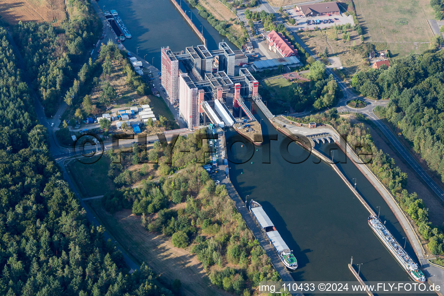 Boat lift and locks plants on the banks of the waterway of the Elbe side channel in Scharnebeck in the state Lower Saxony, Germany from above