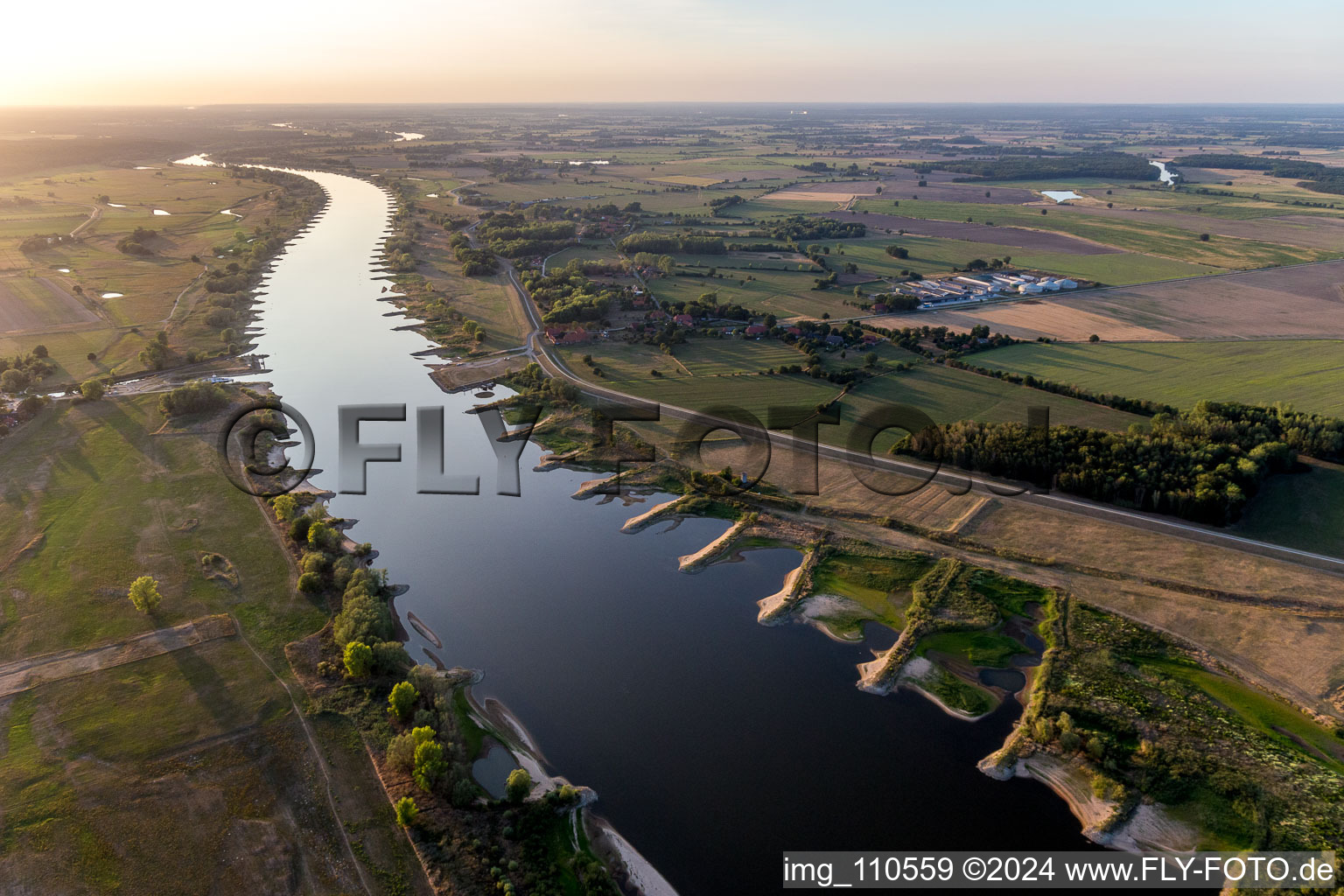 Shore areas exposed by low-water level riverbed of the River Elbe in Darchau in the state Lower Saxony, Germany