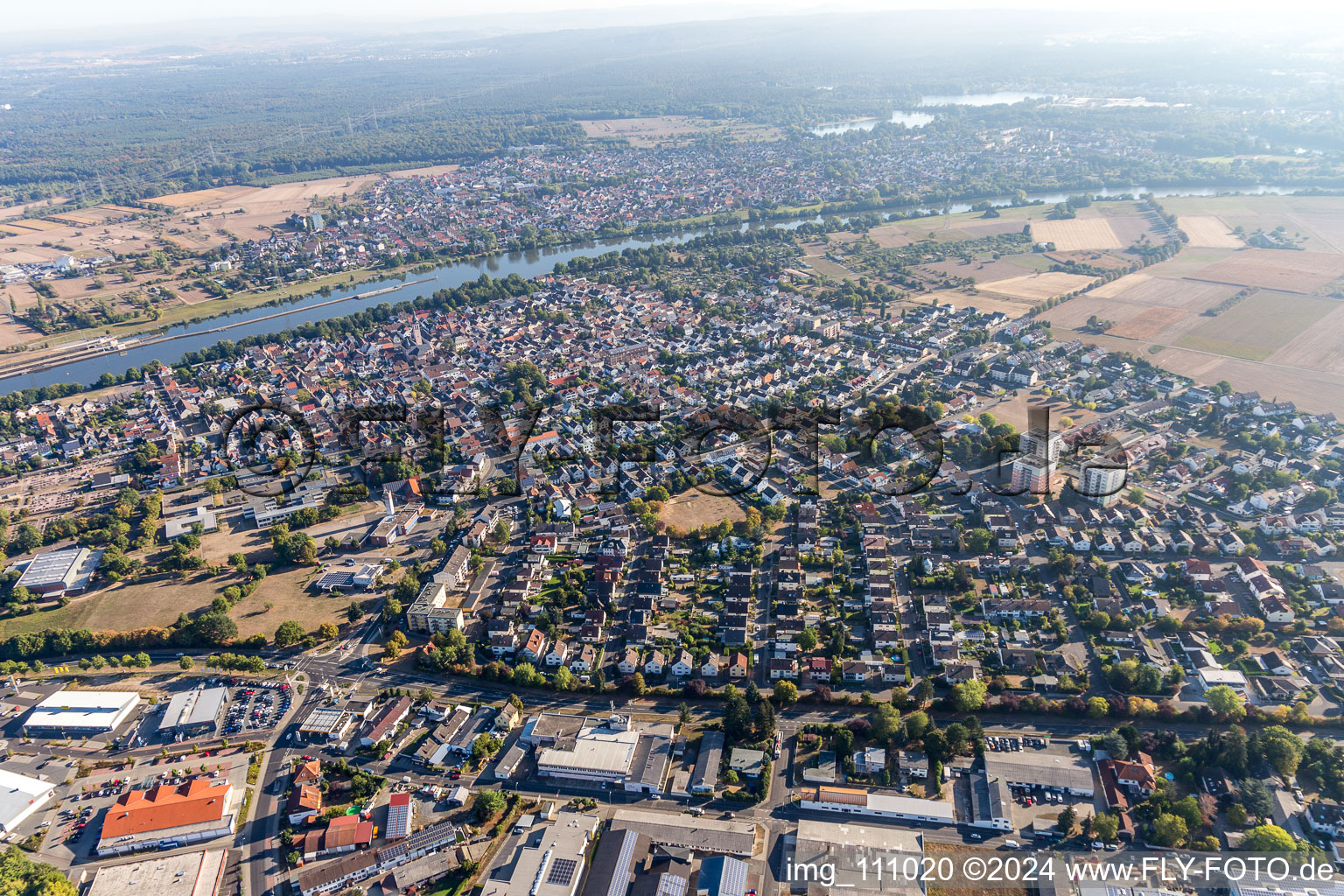 Aerial photograpy of District Klein-Krotzenburg in Hainburg in the state Hesse, Germany