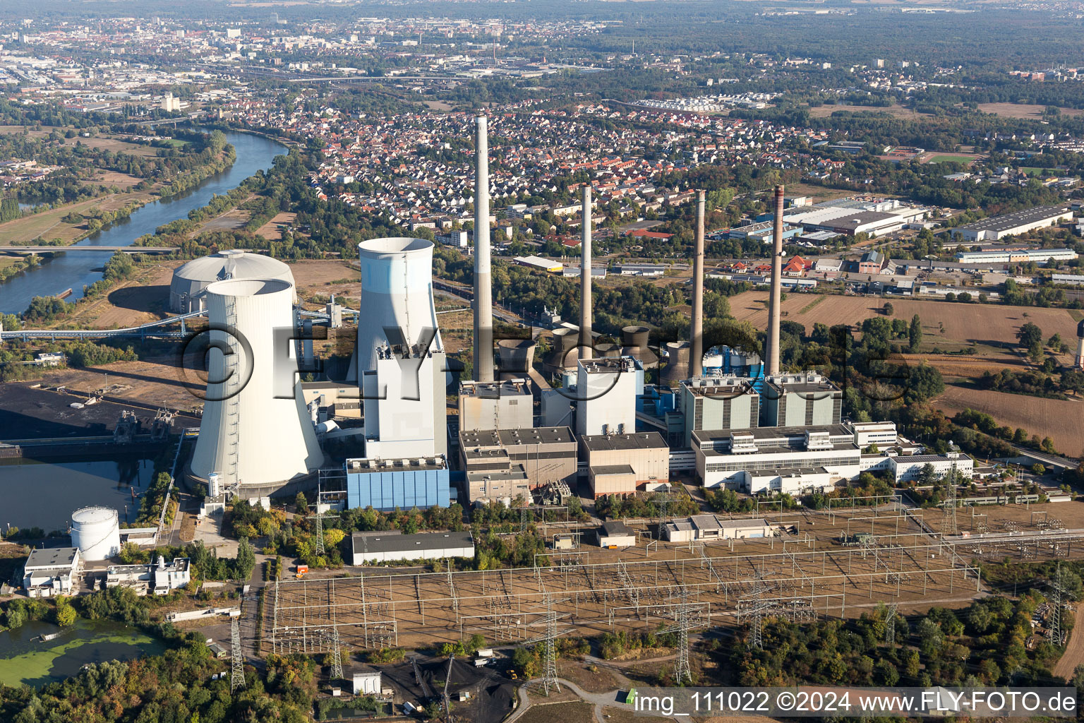 Staudinger coal and gas power plant on the Main near Hanau in Großkrotzenburg in the state Hesse, Germany