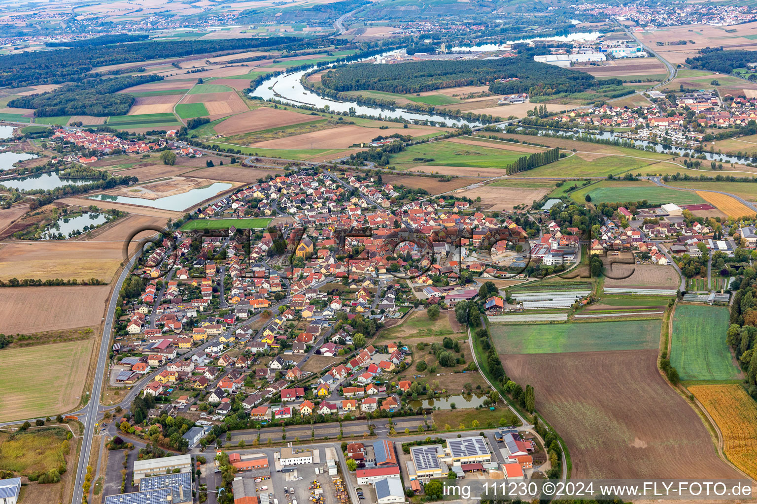 From the east in the district Stadtschwarzach in Schwarzach am Main in the state Bavaria, Germany