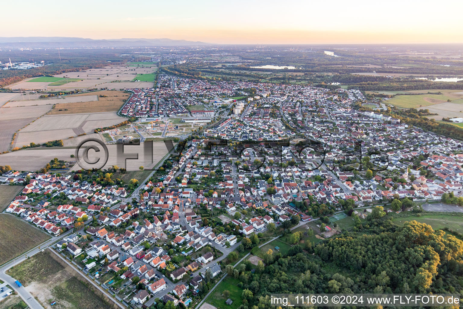 District Hochstetten in Linkenheim-Hochstetten in the state Baden-Wuerttemberg, Germany from above