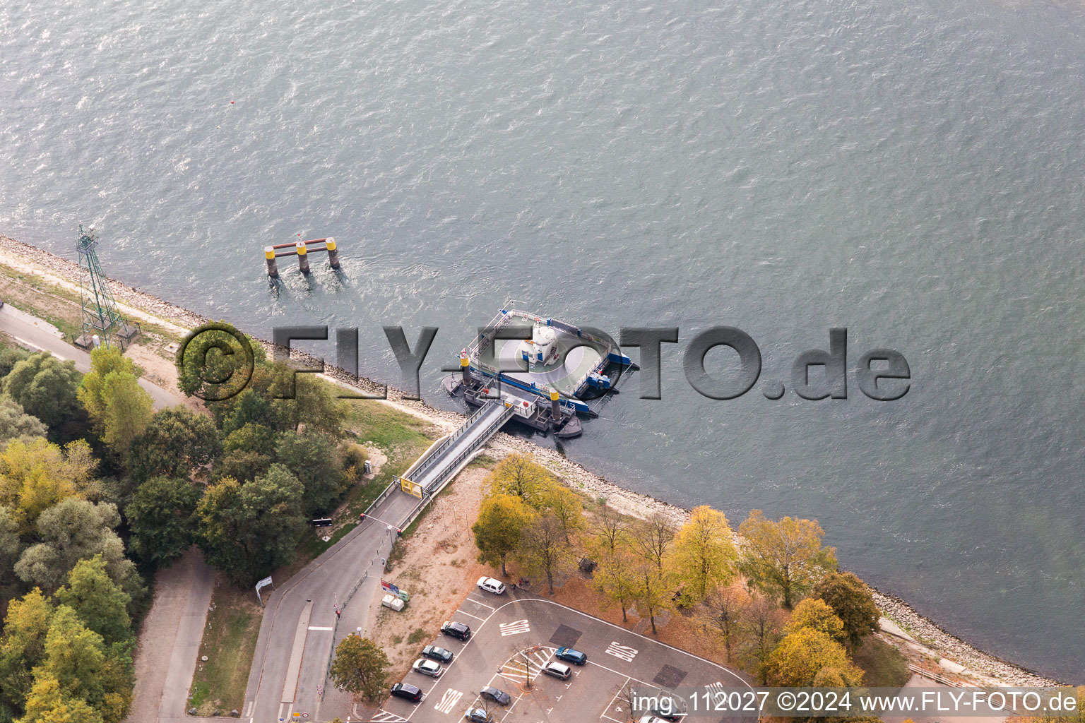 Oblique view of Plittersdorf: Solar ferry across the Rhine in Seltz in the state Bas-Rhin, France