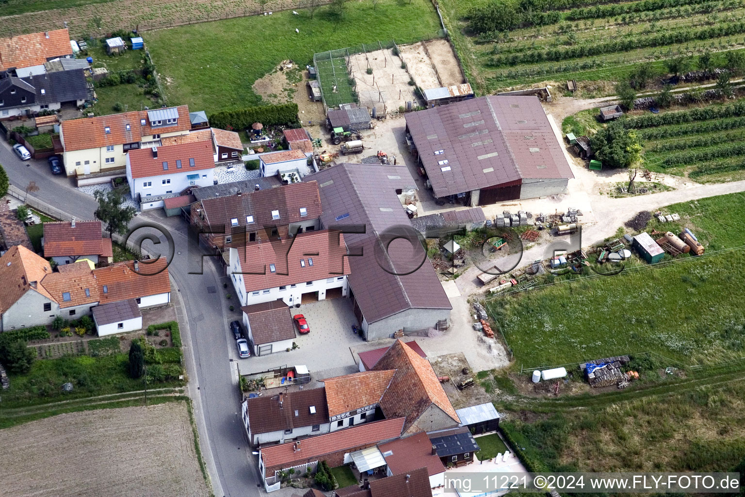 Drone recording of District Mühlhofen in Billigheim-Ingenheim in the state Rhineland-Palatinate, Germany