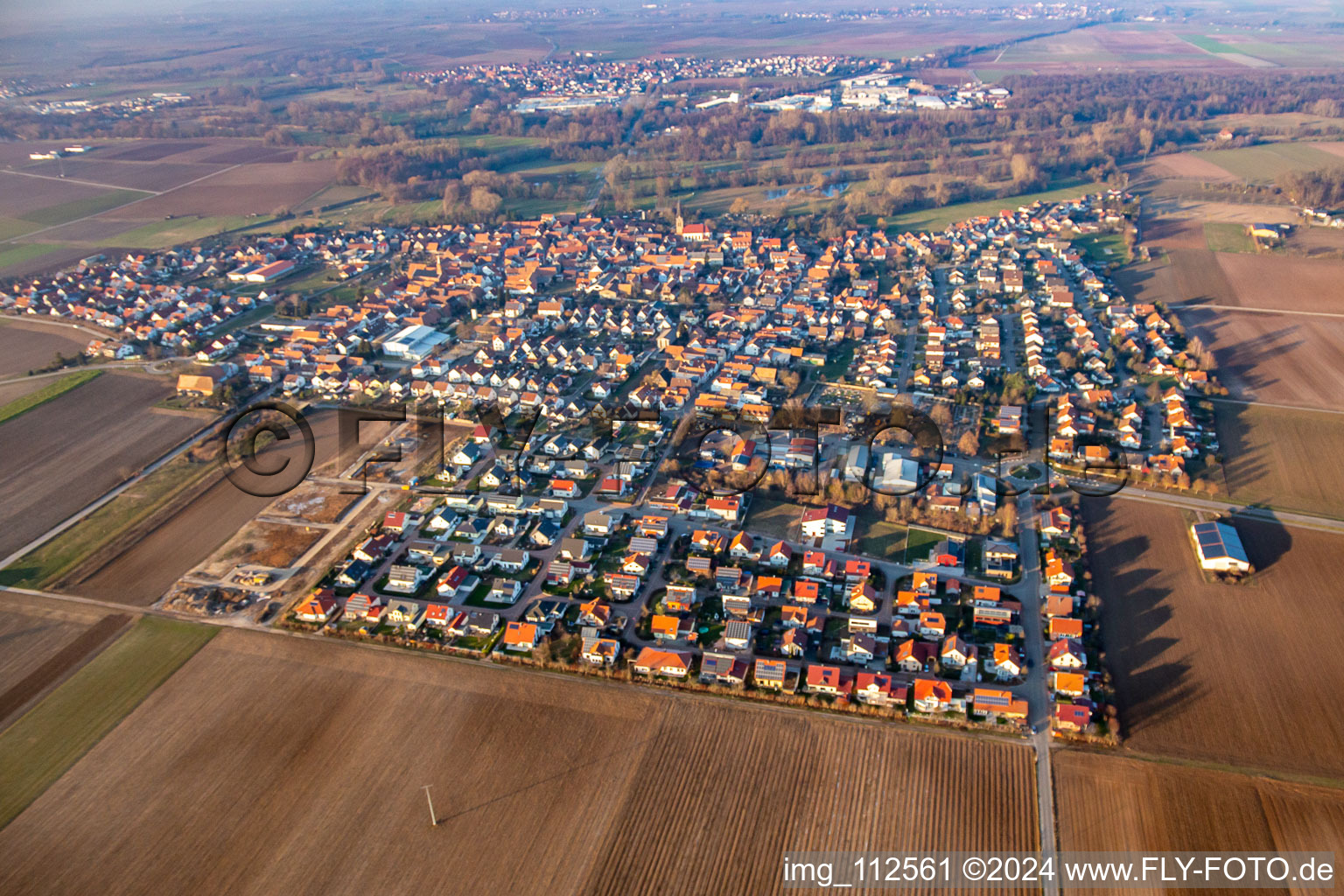 From the southeast in Steinweiler in the state Rhineland-Palatinate, Germany