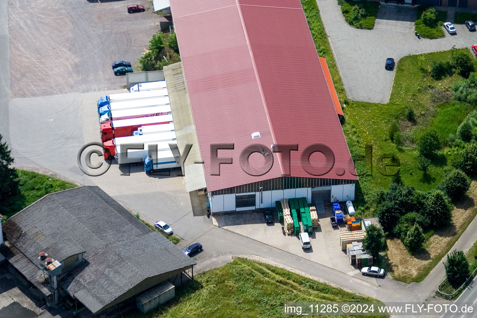 Spedition Nuss in the West Business Park in the district Herxheim in Herxheim bei Landau/Pfalz in the state Rhineland-Palatinate, Germany from above