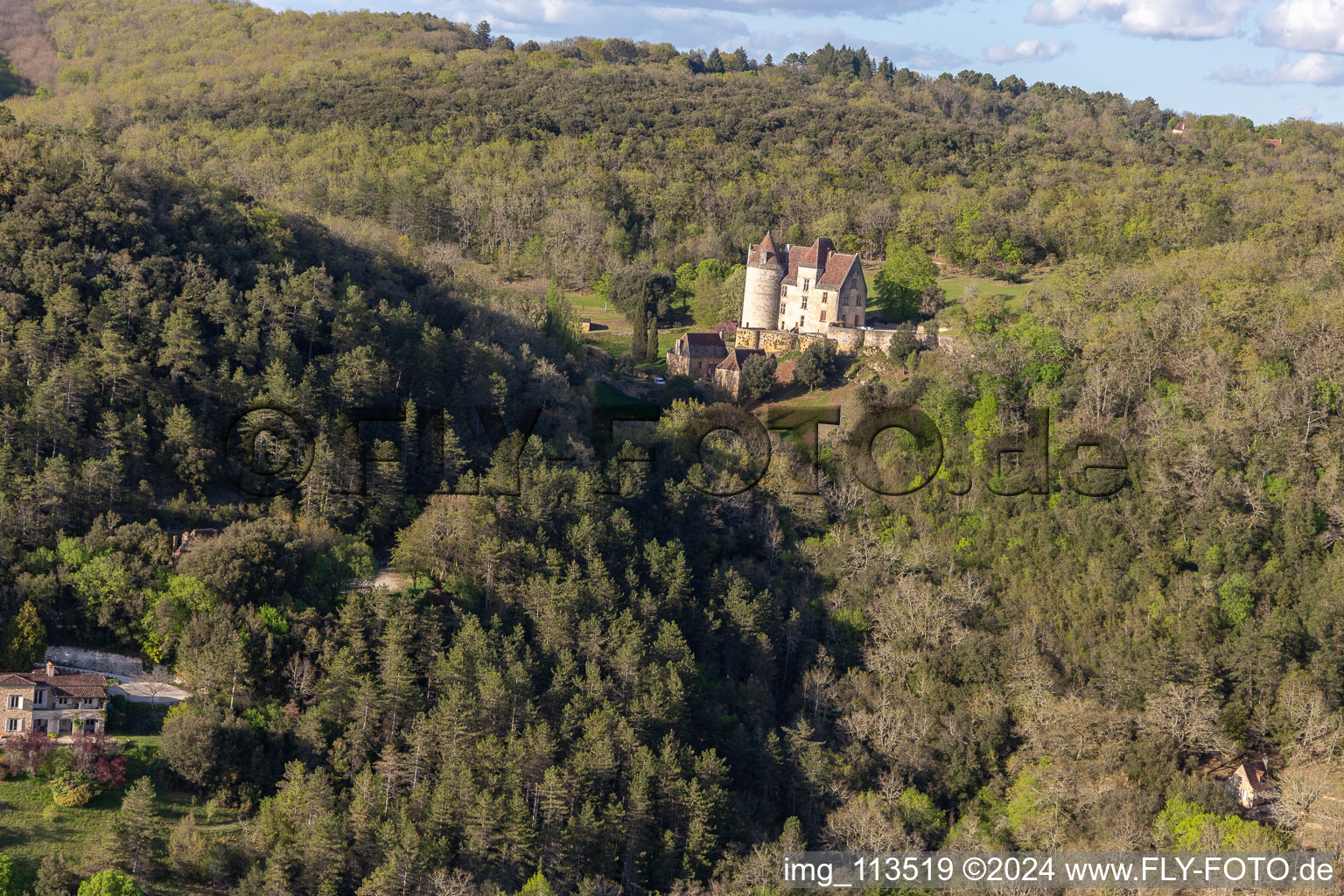 Aerial view of Panasou in Bézenac in the state Dordogne, France