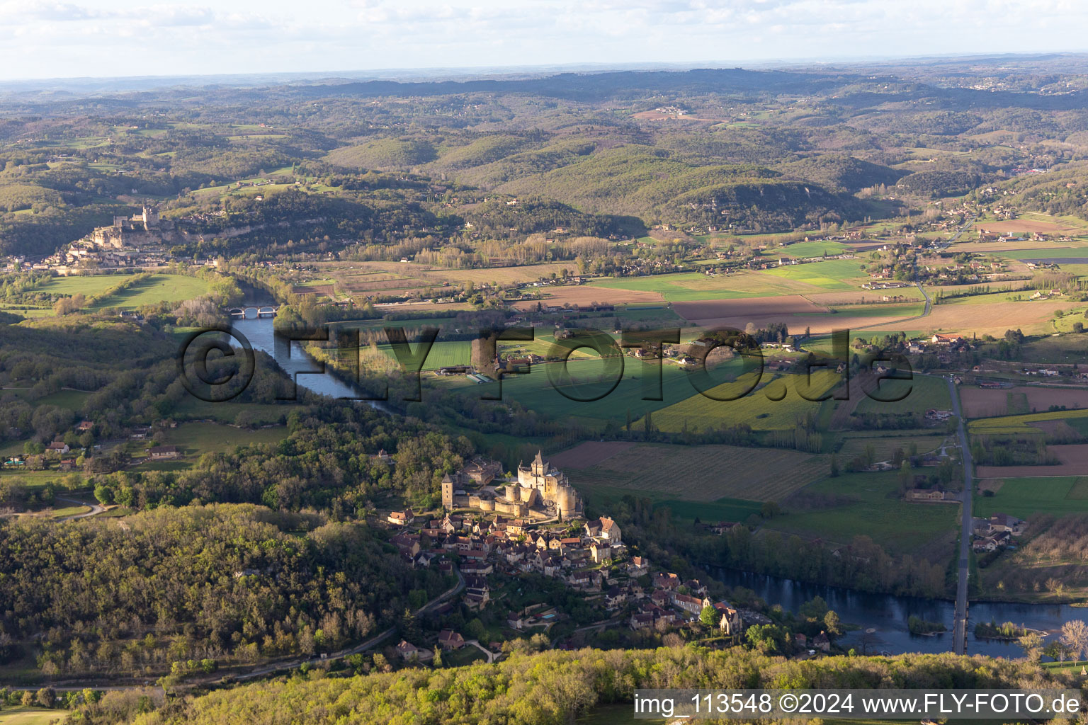 Aerial view of Chateau de Castelnaud-la Chapelle above the Dordogne in Castelnaud-la-Chapelle in the state Dordogne, France