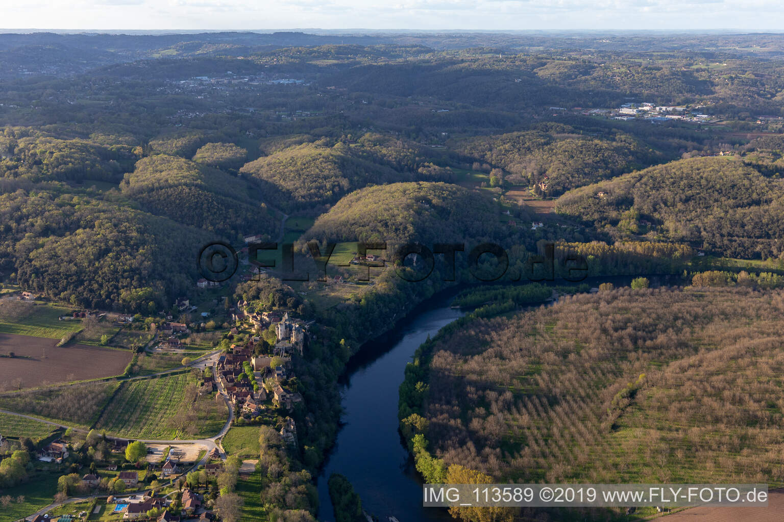 Oblique view of Montfort in Vitrac in the state Dordogne, France