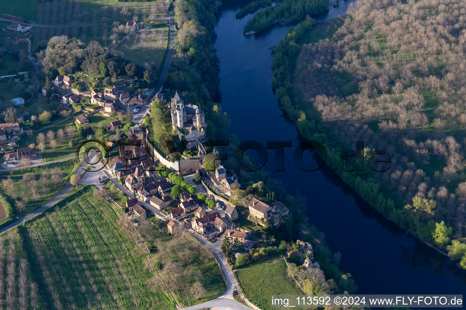 Montfort in Vitrac in the state Dordogne, France seen from above