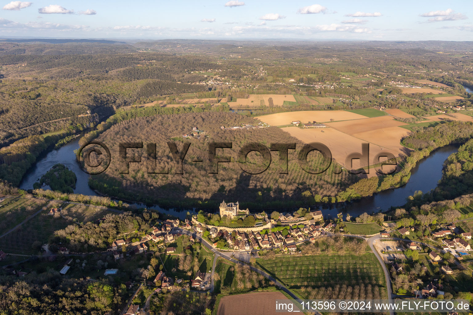 Aerial photograpy of Castle of Montfort above the Dordogne in Vitrac in Nouvelle-Aquitaine, France