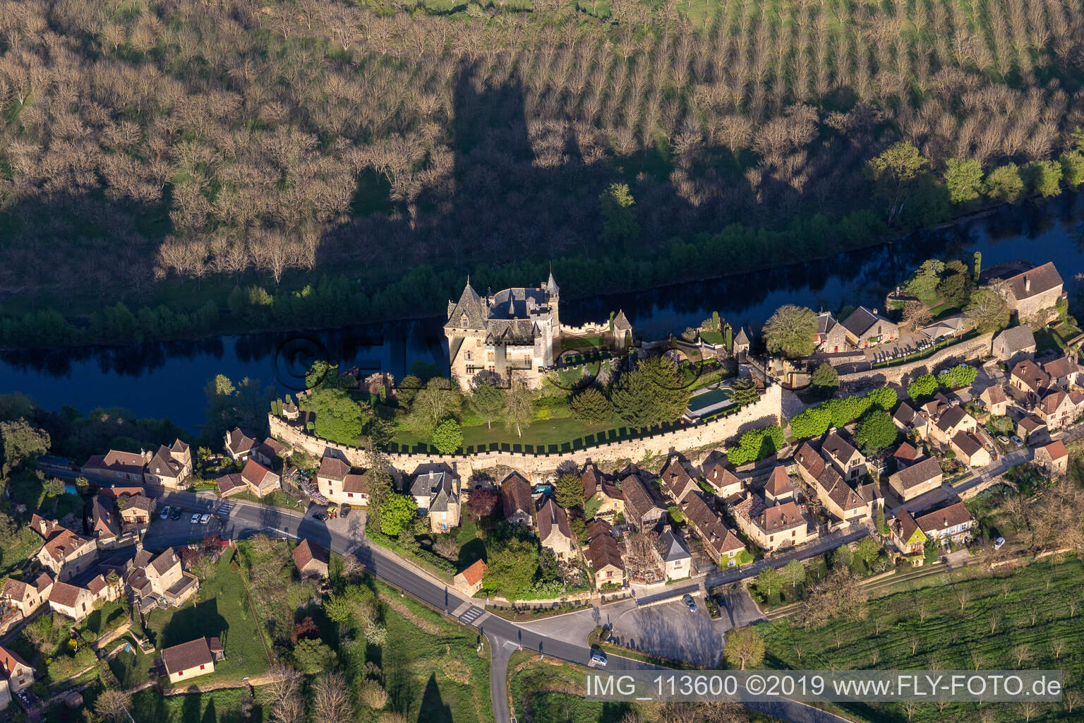 Montfort in Vitrac in the state Dordogne, France from the plane