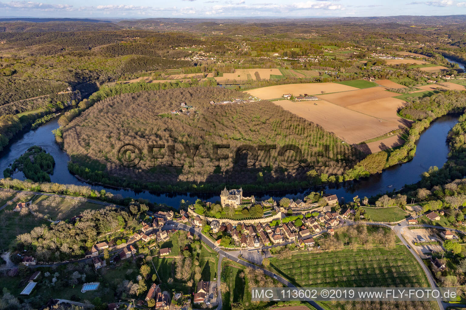 Oblique view of Castle of Montfort above the Dordogne in Vitrac in Nouvelle-Aquitaine, France
