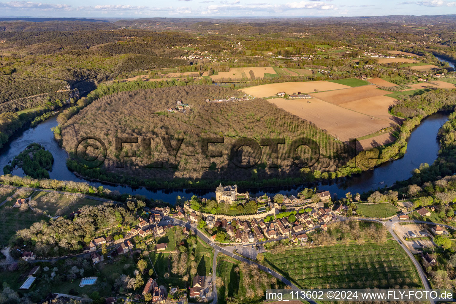 Oblique view of Castle of Montfort above the Dordogne in Vitrac in Nouvelle-Aquitaine, France