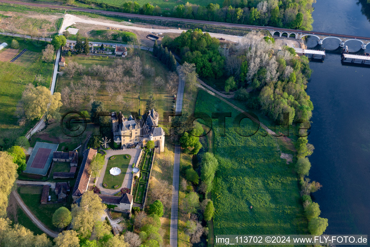 Aerial photograpy of Chateau de Fayrac in Castelnaud-la-Chapelle in the state Dordogne, France