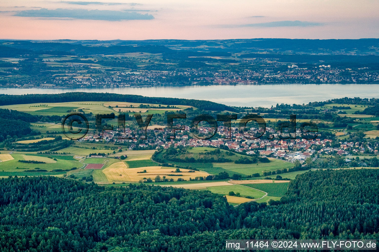 From the southwest in the district Dettingen in Konstanz in the state Baden-Wuerttemberg, Germany