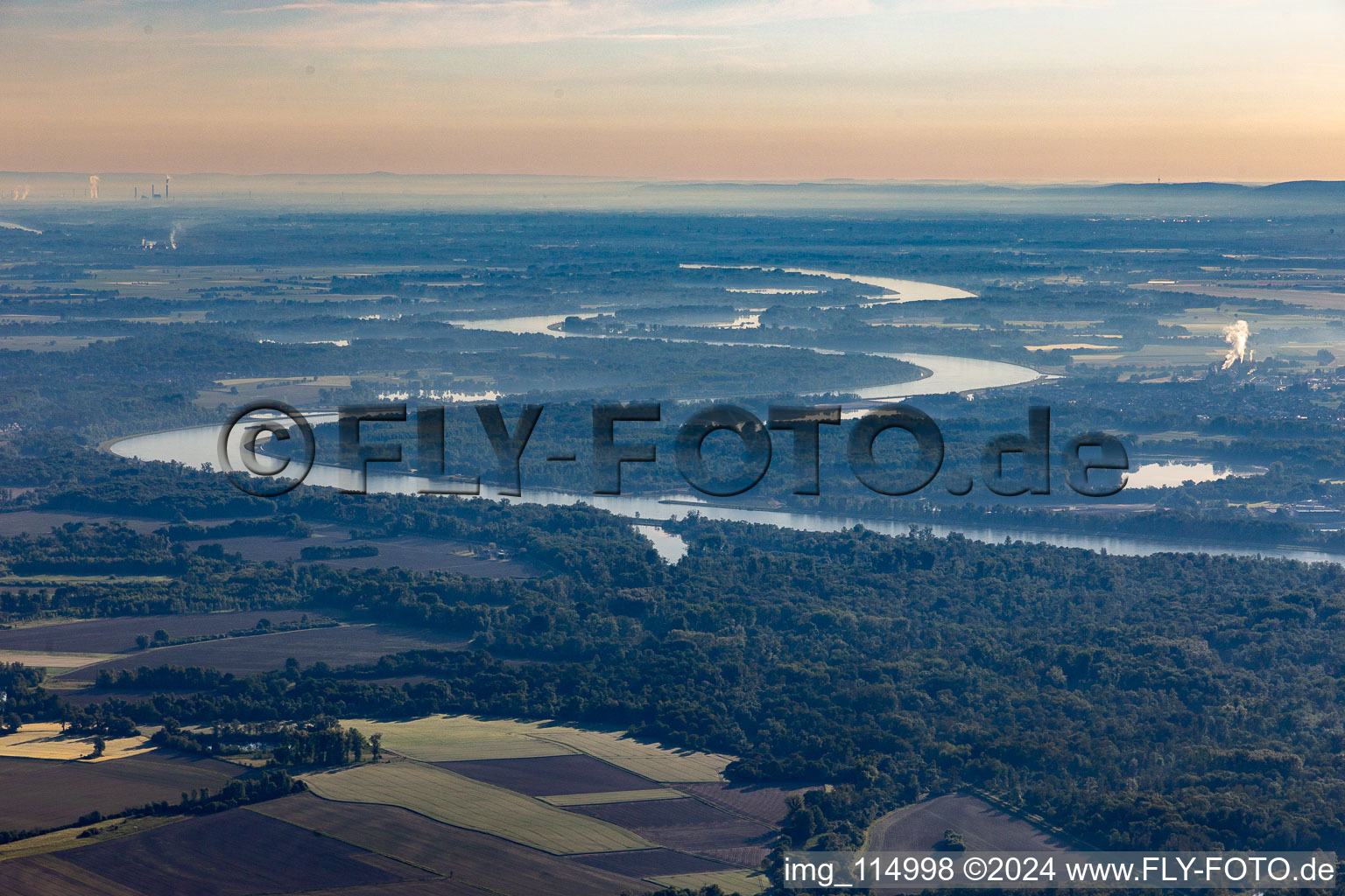 Rhine knee old head ground in Drusenheim in the state Bas-Rhin, France