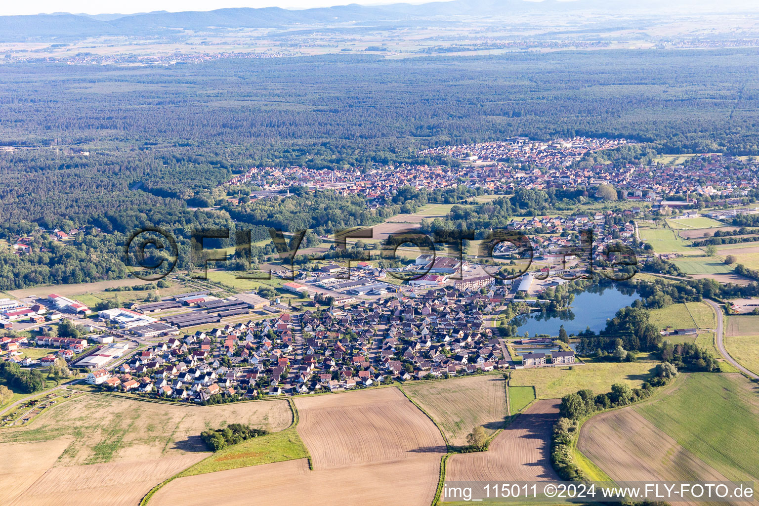 Bird's eye view of Soufflenheim in the state Bas-Rhin, France