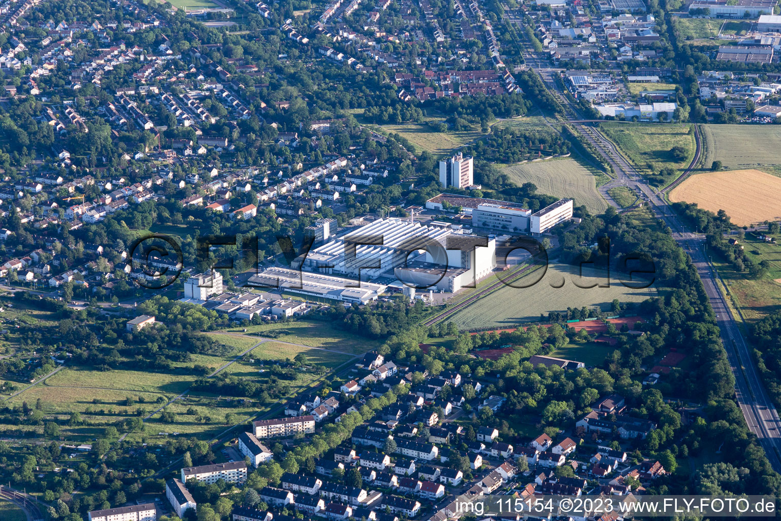 Aerial view of L'Oreal in the district Nordweststadt in Karlsruhe in the state Baden-Wuerttemberg, Germany