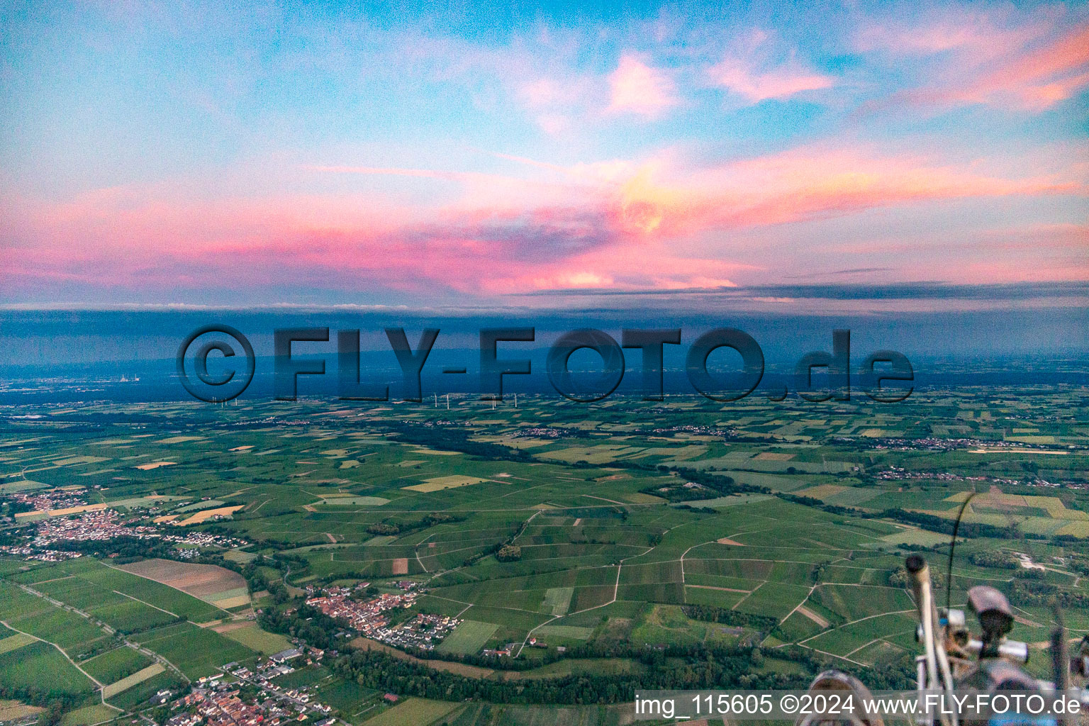 Bird's eye view of District Klingen in Heuchelheim-Klingen in the state Rhineland-Palatinate, Germany