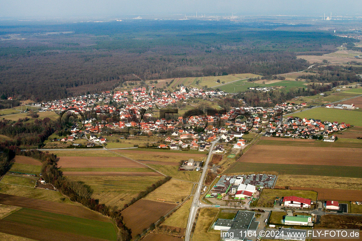 Scheibenhardt from the southwest in Scheibenhard in the state Bas-Rhin, France