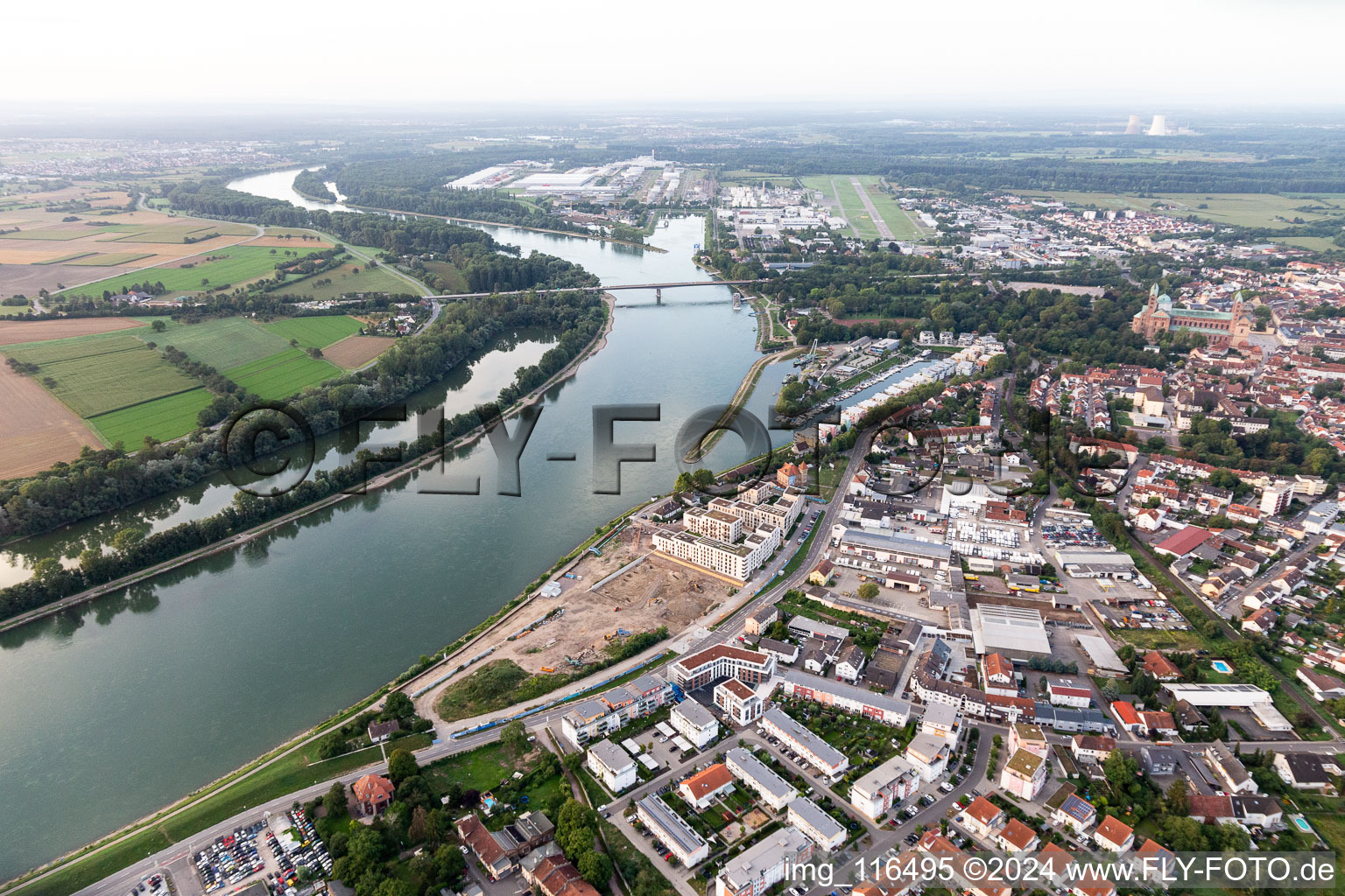 Residential construction project on the banks of the Rhine in Speyer: Alte Ziegelei / Franz-Kirmeier-Straße in Speyer in the state Rhineland-Palatinate, Germany from the plane