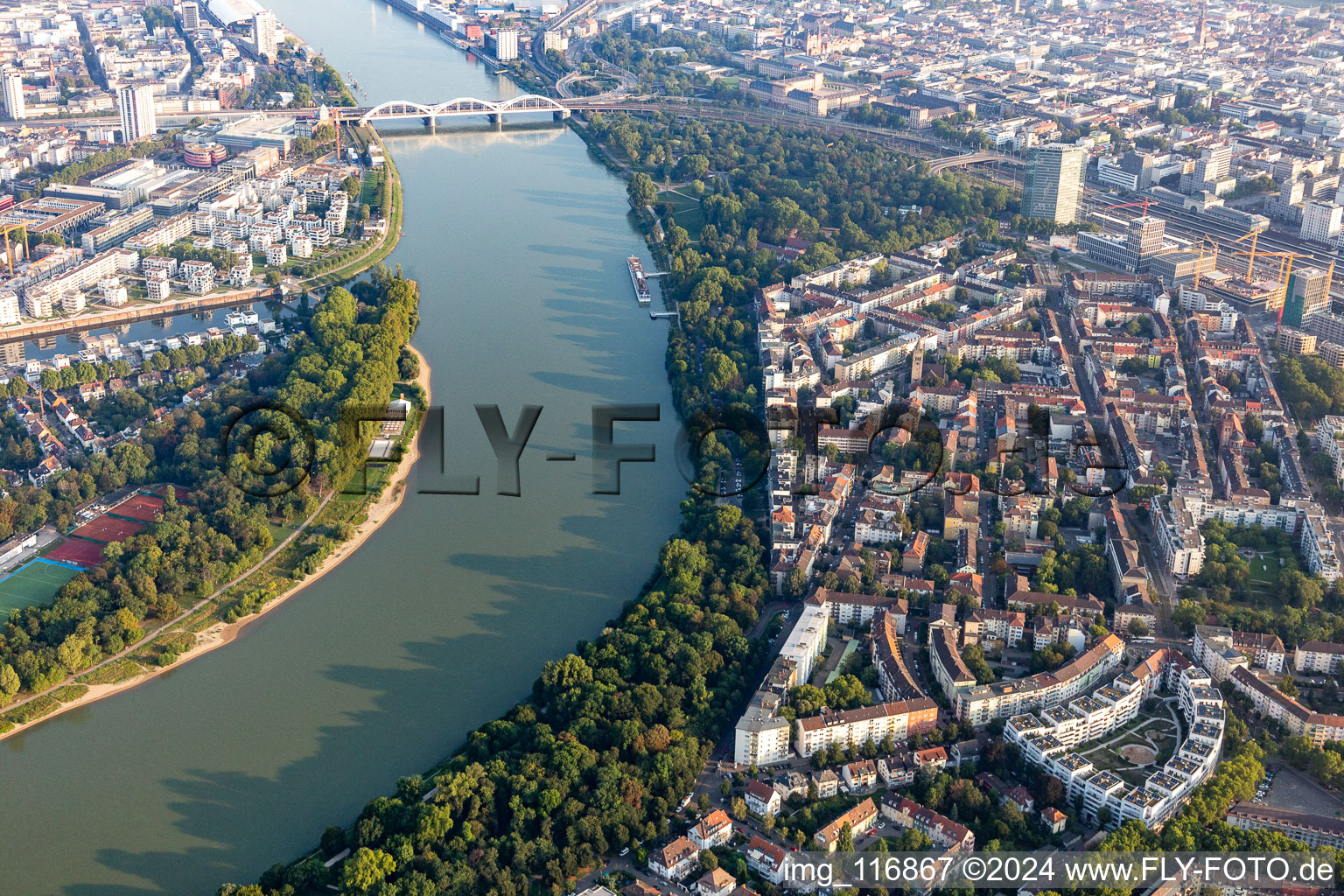 Stephanienufer, forest park in the district Lindenhof in Mannheim in the state Baden-Wuerttemberg, Germany