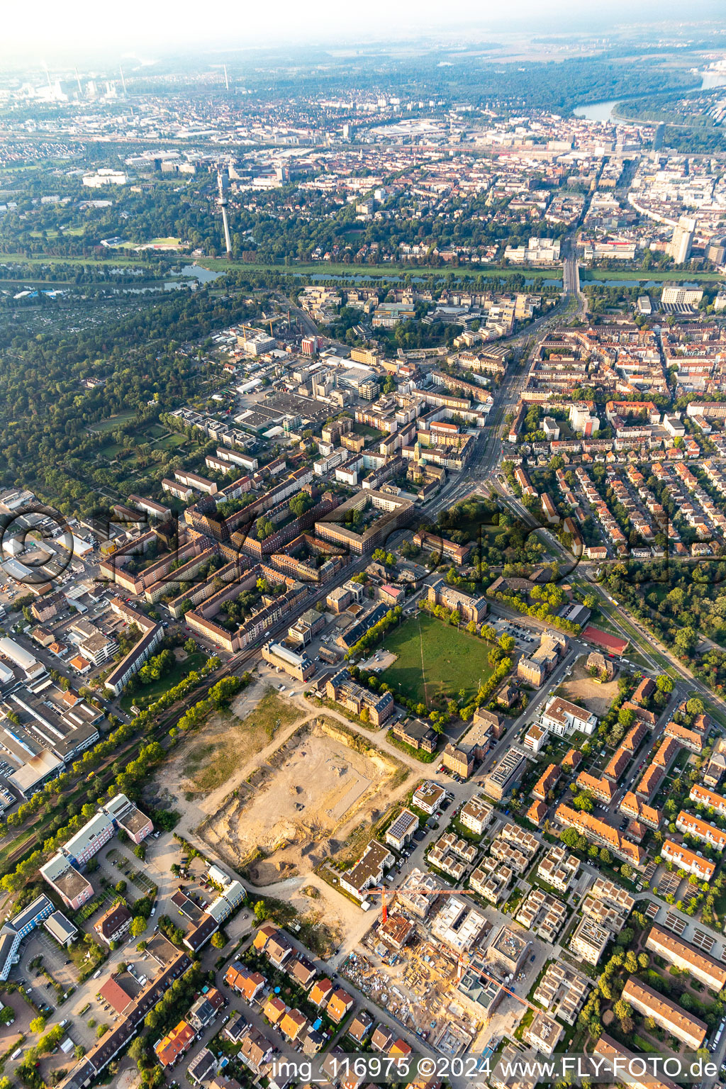 Homerun, former Turley US Barracks in the district Neckarstadt-Ost in Mannheim in the state Baden-Wuerttemberg, Germany seen from above