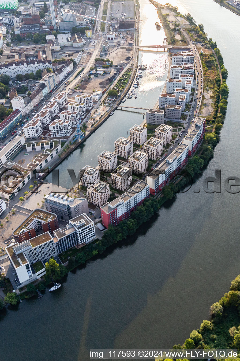 Residential area of the multi-family house settlement auf of the Hafeninsel in Offenbach am Main in the state Hesse, Germany viewn from the air