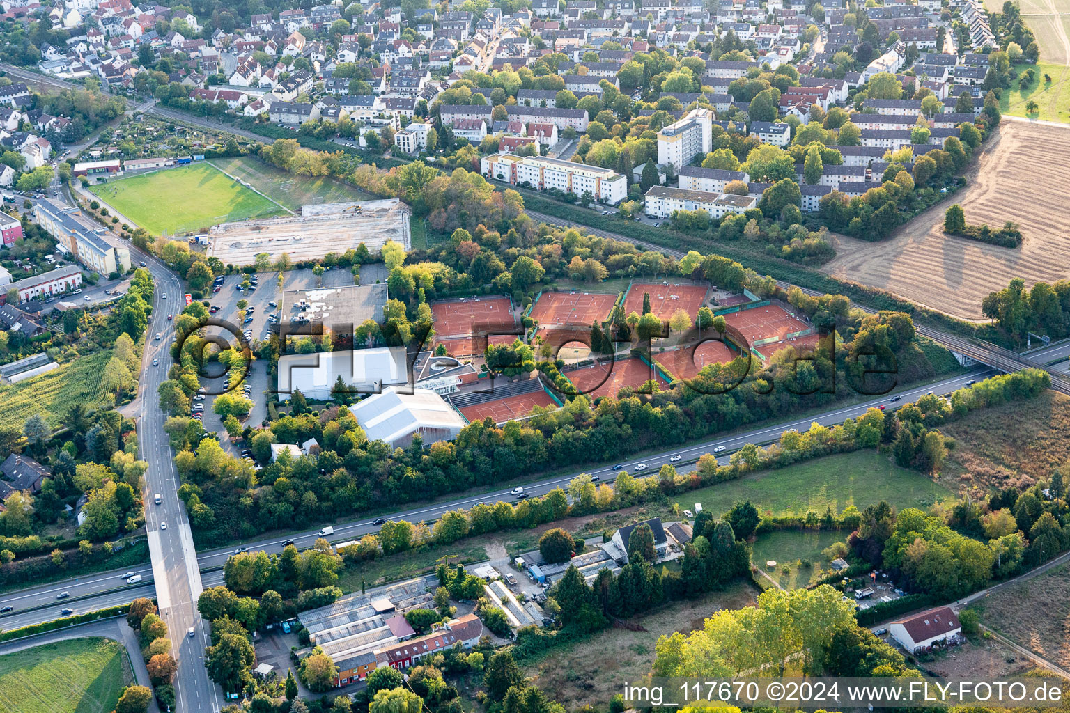 Tennis court sports field of Frankfurter Tennisclub 1914 Palmengarten e.V. in the district Eschersheim in Frankfurt in the state Hesse, Germany