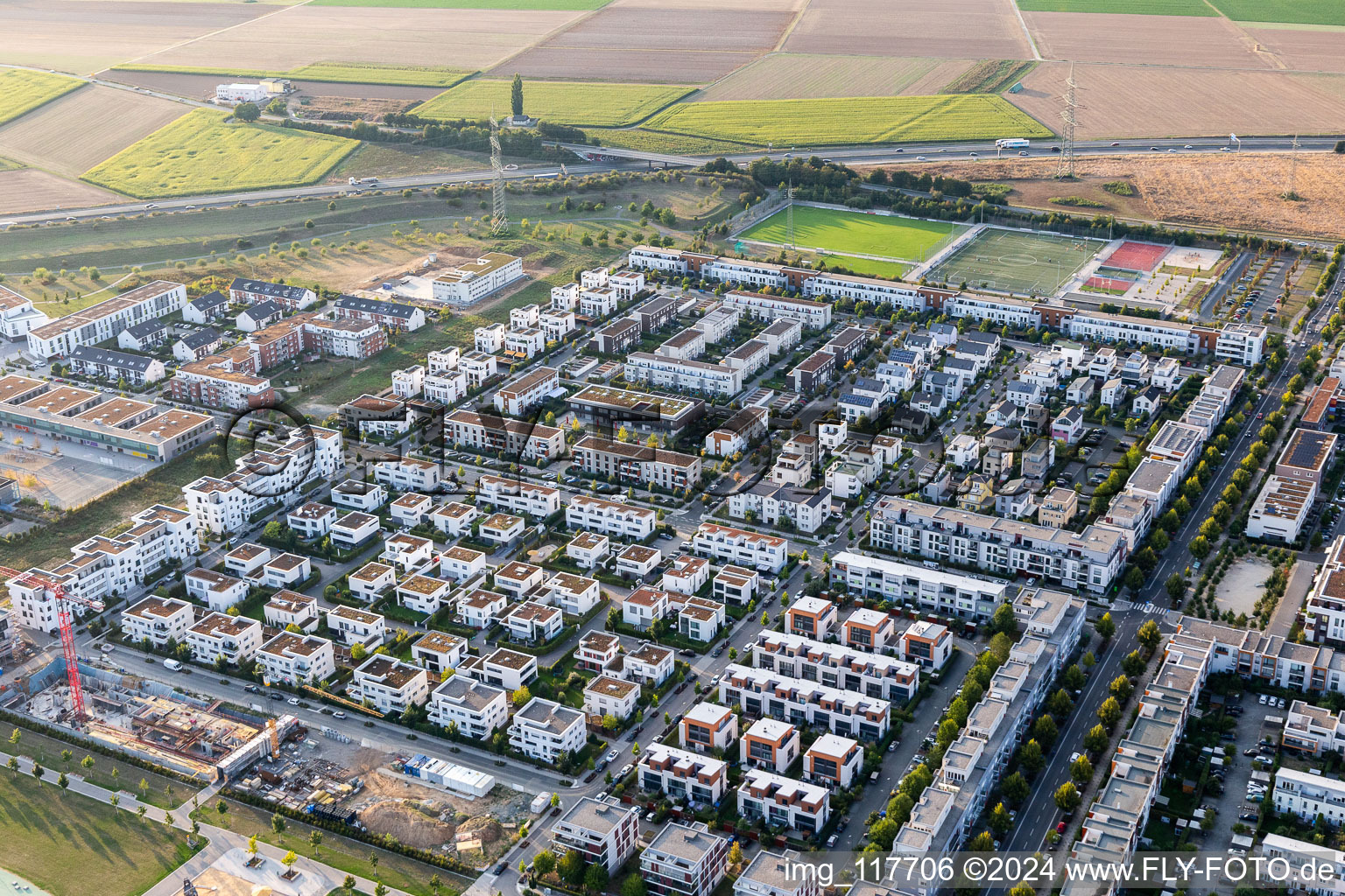 Outskirts residential Friedrich-Dessauer-Strasse - Altenhoeferallee - Johann-Georg-Elser-Strasse - Rudolf-Schwarz-Platz in the district Kalbach- Riedberg in Frankfurt in the state Hesse, Germany from above