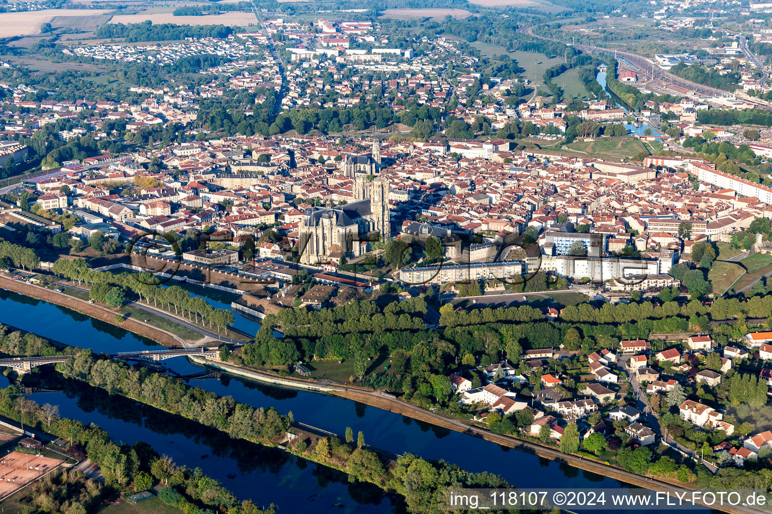 Oblique view of Dommartin-lès-Toul in the state Meurthe et Moselle, France