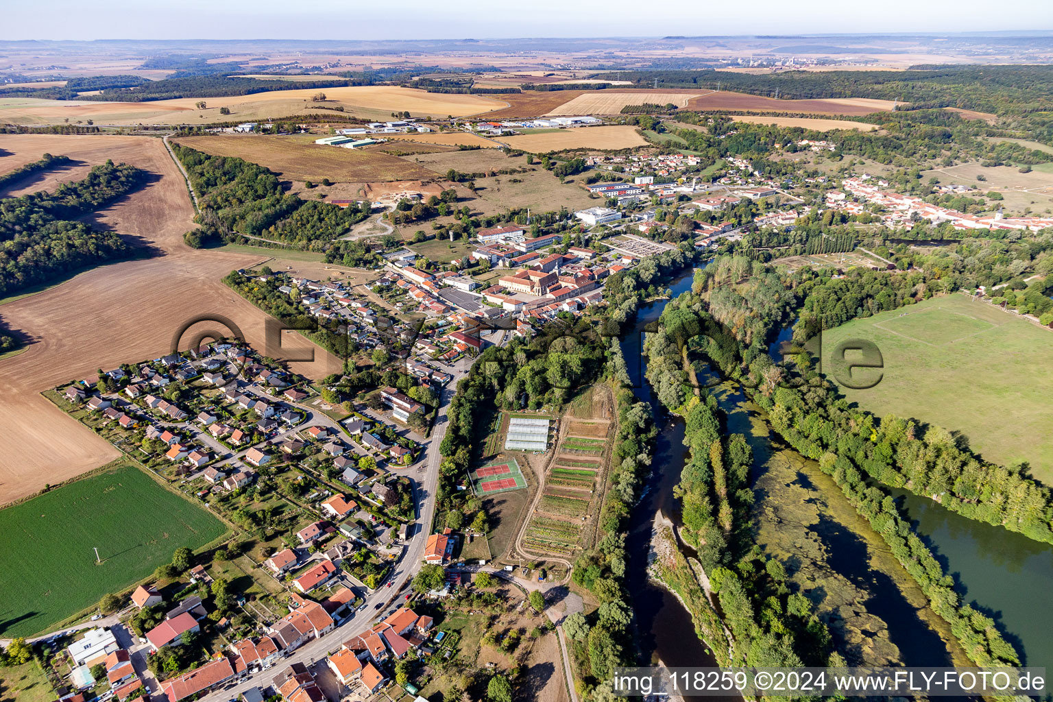 Benedictine monastery/Prieuré bénédictin à Flavigny-sur-Moselle in Flavigny-sur-Moselle in the state Meurthe et Moselle, France out of the air