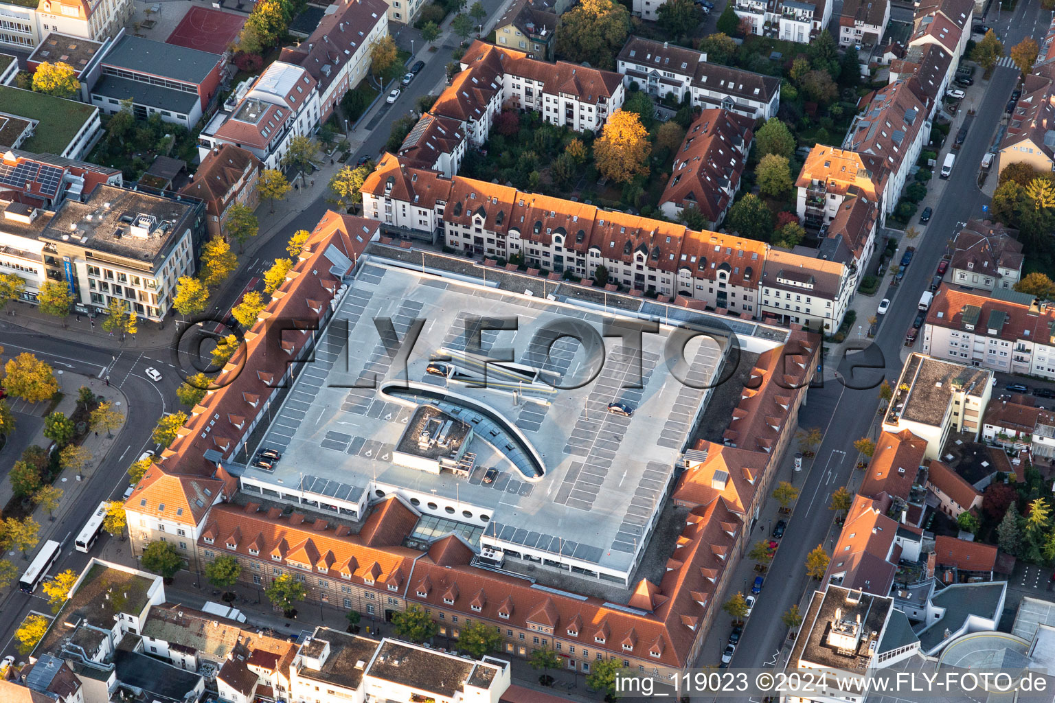 Parking space for parked cars on the roof of the shopping center WilhelmGalerie Ludwigsburg in Ludwigsburg in the state Baden-Wurttemberg, Germany