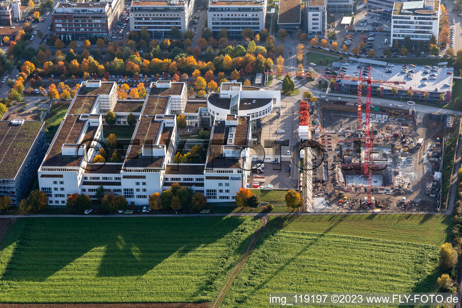 New construction of the company administration building of Siemens AG on Weissacher Strasse in Weilimdorf in the state Baden-Wurttemberg, Germany