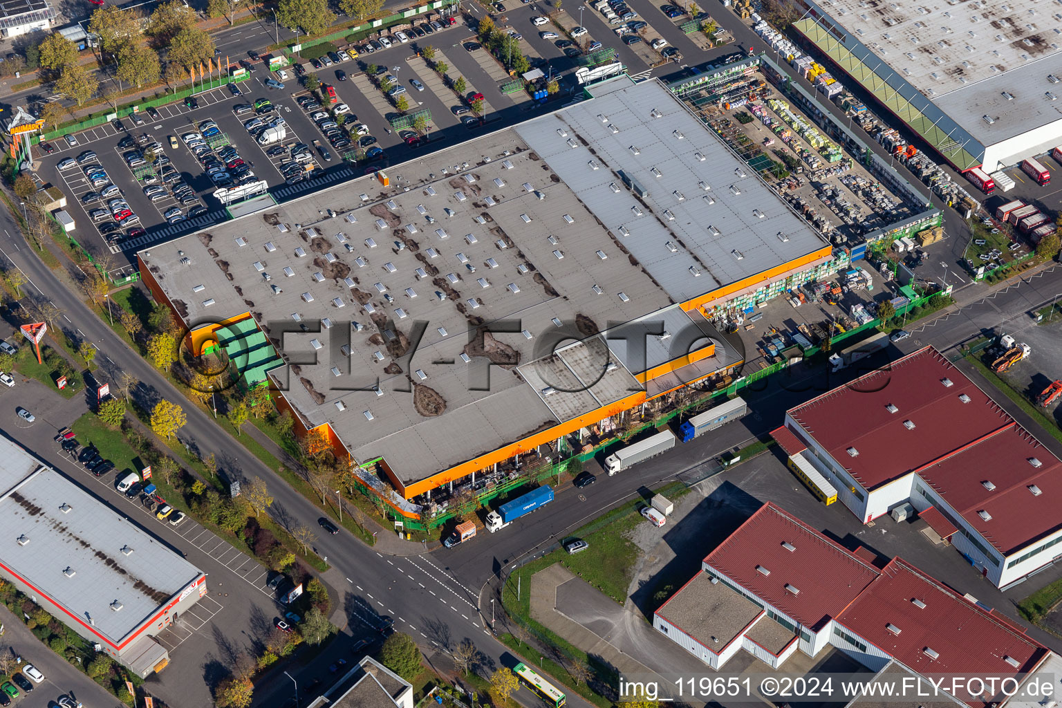 Building of the construction market Globus Schweinfurt in Schweinfurt in the state Bavaria, Germany