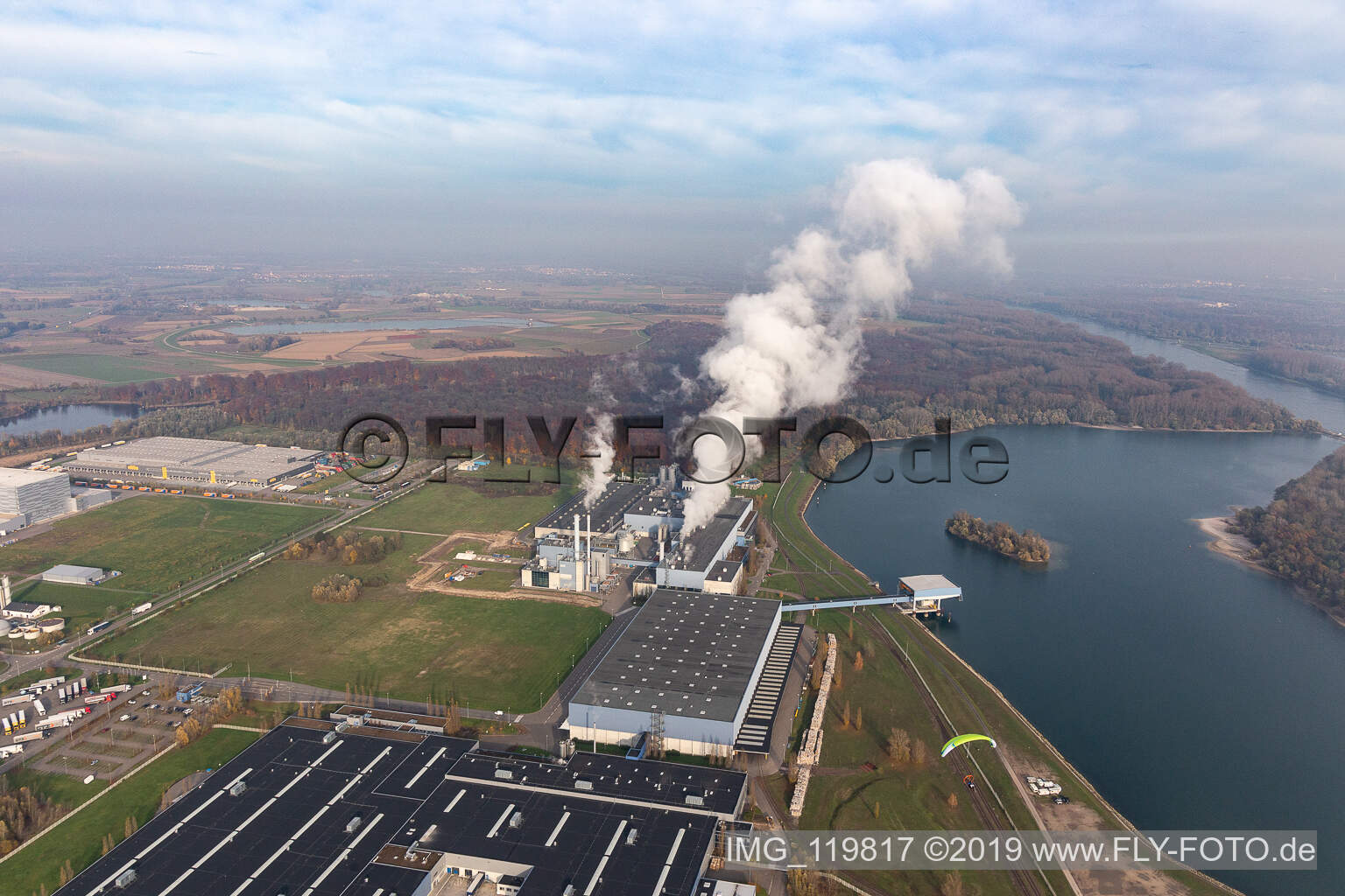 Palm paper mill in Wörth am Rhein in the state Rhineland-Palatinate, Germany from above