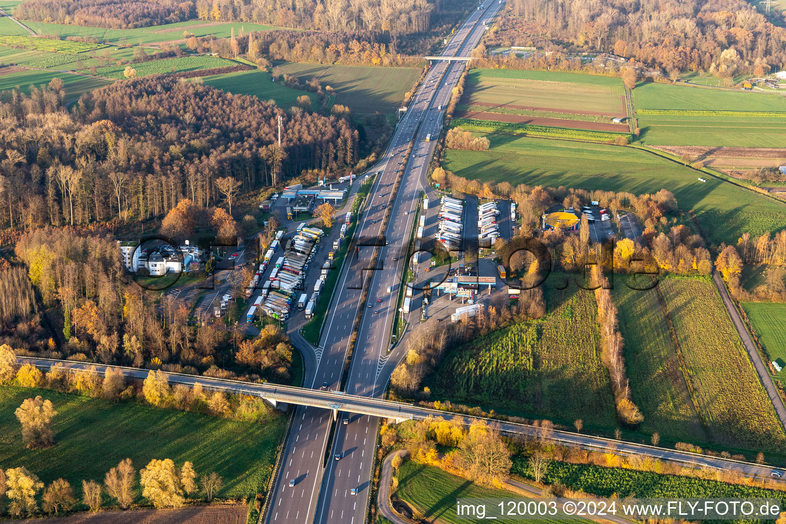 Renchtal Ost service area on the A5 in the district Urloffen in Appenweier in the state Baden-Wuerttemberg, Germany