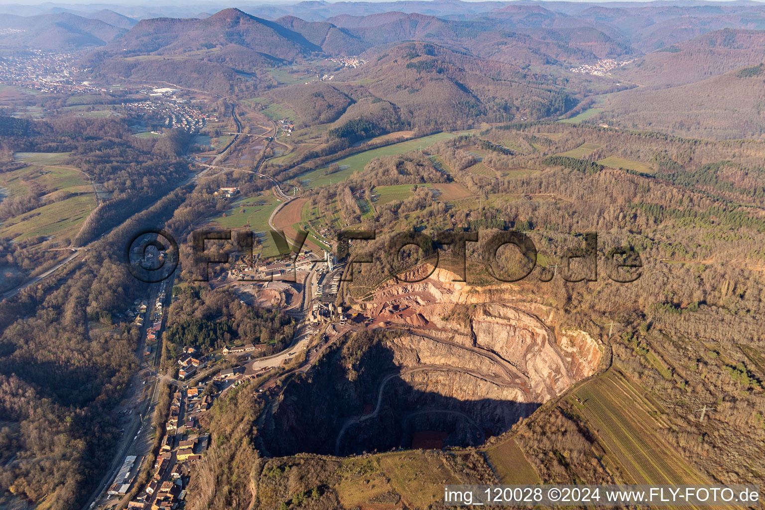 Quarry for the mining and handling of Basalt of the Basalt-Actien-Gesellschaft in Albersweiler in the state Rhineland-Palatinate