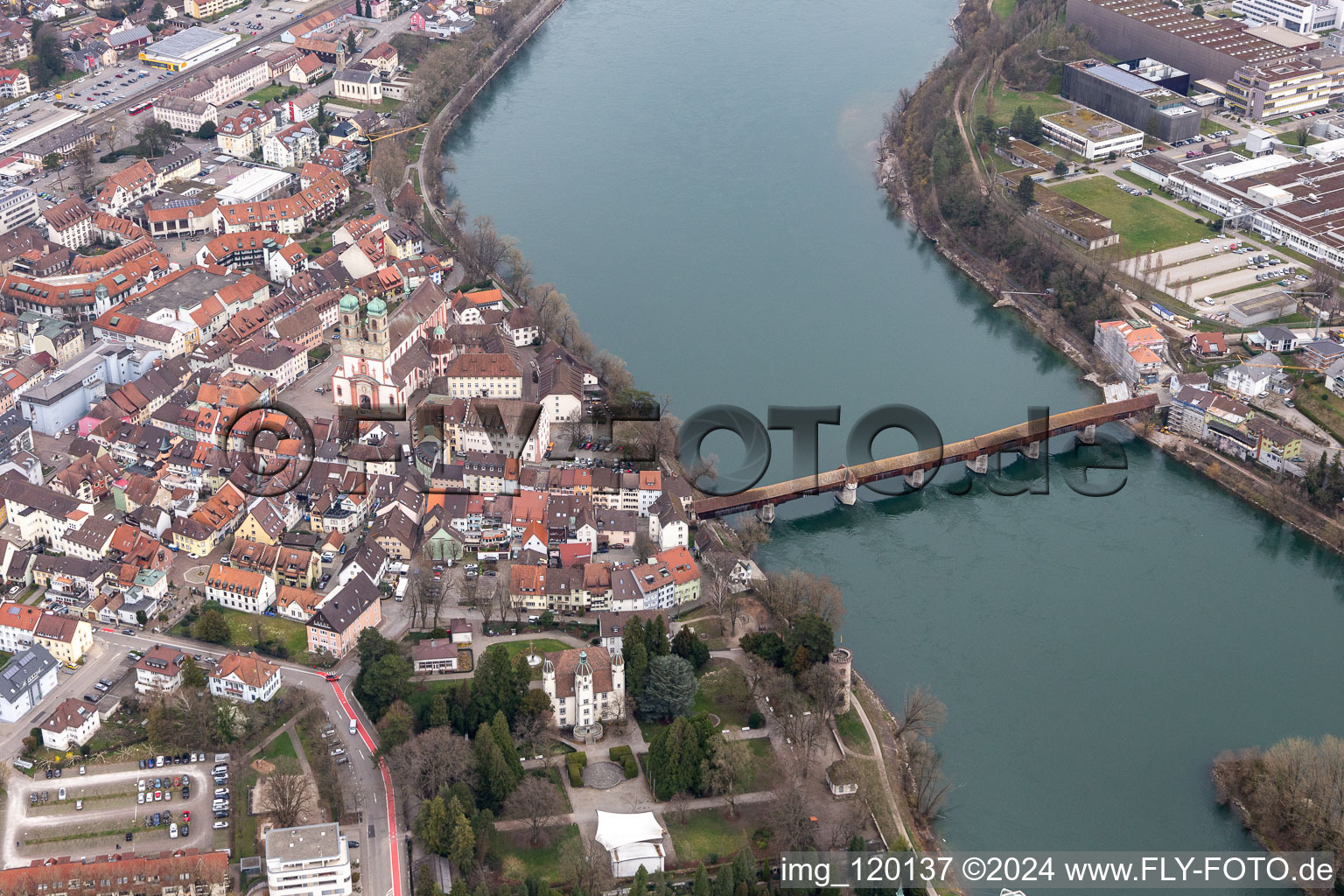 Schönau Castle and wooden bridge over the Rhine to Stein (CH) in Bad Säckingen in the state Baden-Wuerttemberg, Germany