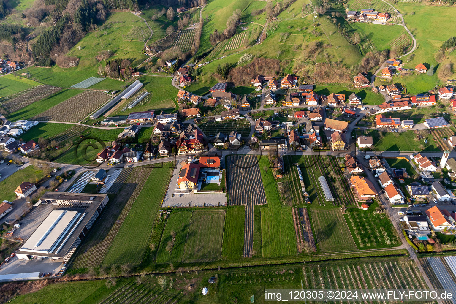 Aerial photograpy of Complex of the hotel building Hotel Gasthaus Mosers Blume in the district Bollenbach in Haslach im Kinzigtal in the state Baden-Wuerttemberg, Germany