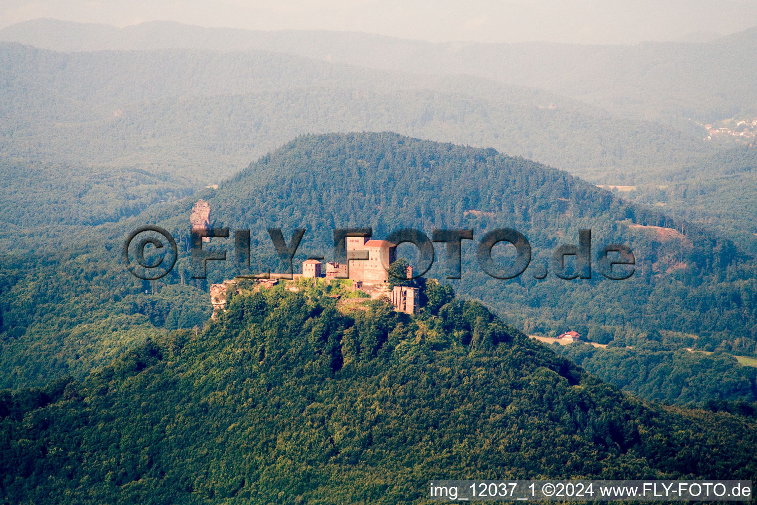 Trifels from the west in the district Bindersbach in Annweiler am Trifels in the state Rhineland-Palatinate, Germany