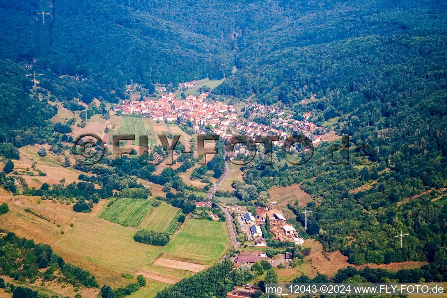 District Gräfenhausen in Annweiler am Trifels in the state Rhineland-Palatinate, Germany seen from above