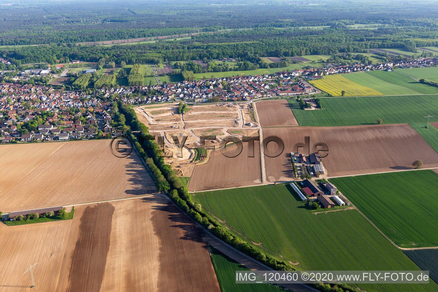 Aerial view of Development of building area K2 Am Höhenweg in Kandel in the state Rhineland-Palatinate, Germany