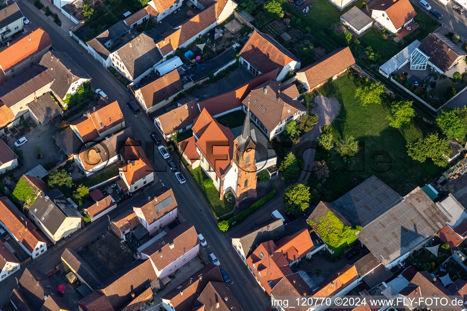 Protestant Church Oberdorf in the district Niederhochstadt in Hochstadt in the state Rhineland-Palatinate, Germany